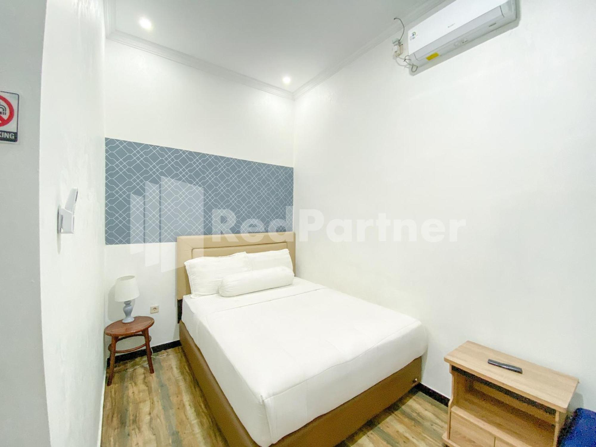Hotel House N Coffee 55 Temanggung Redpartner Extérieur photo